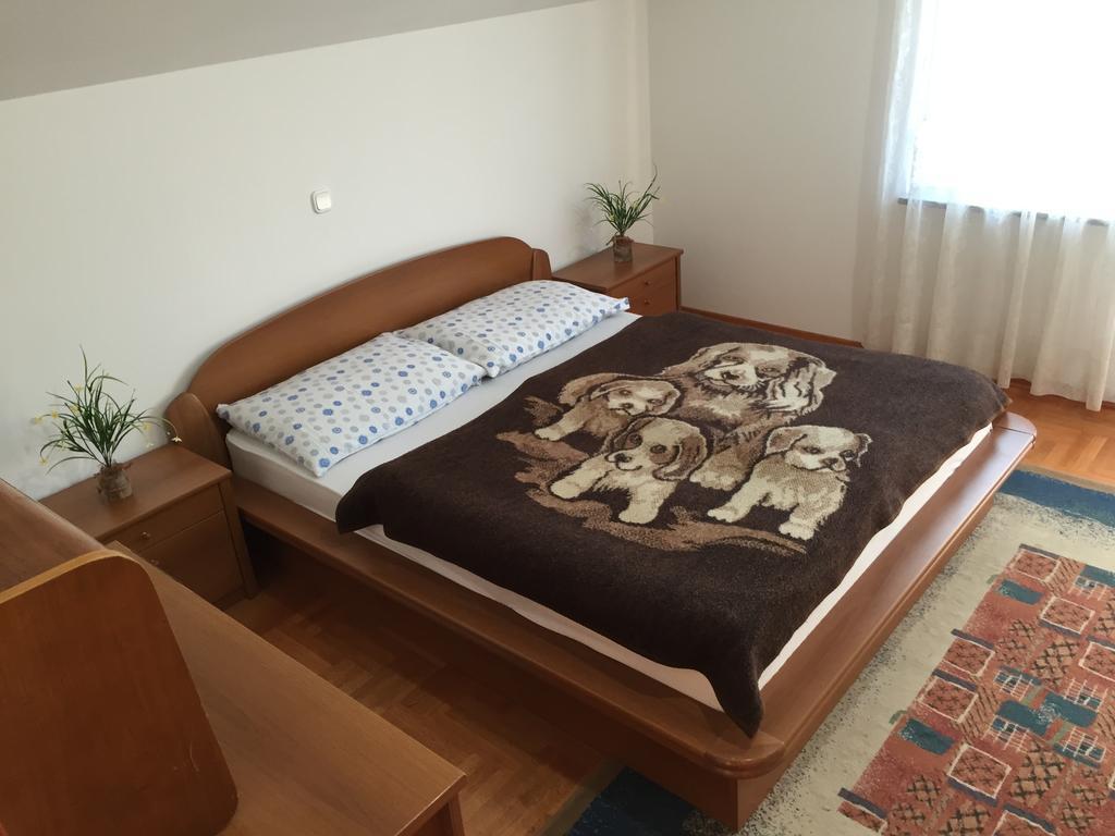 Guest House Seperic Jastrebarsko Quarto foto
